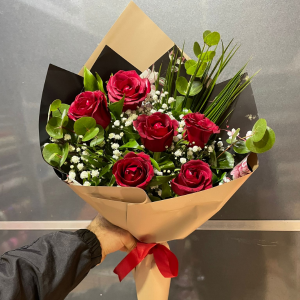  Karaman Çiçekçiler - 6 Adet Kırmızı Gül Buketi